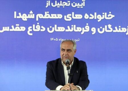 سرمست: پیروزی ملت ایران مدیون ایثار شهدا و رزمندگان است