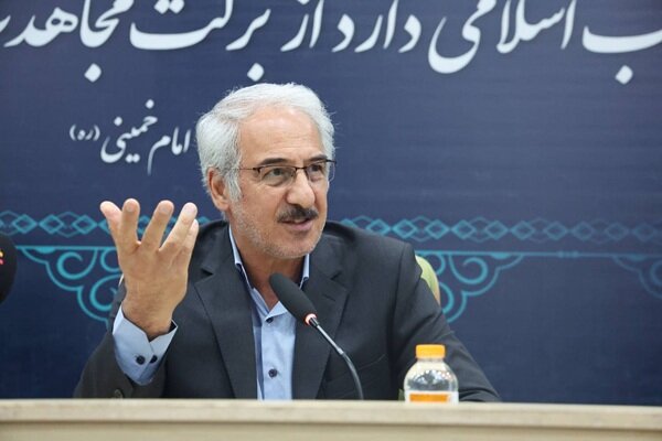 همبستگی ملی راه عبور از جنگ اقتصادی و تحریمها است