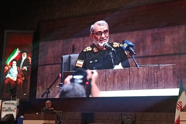 سردار رضایی: ورود افراد با پوشش نامتعارف به اماکن انتظامی ممنوع است