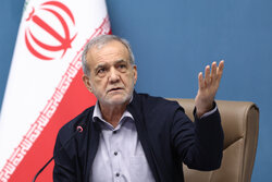 پزشکیان: زنان کرد از ارکان اصلی پیشرفت کشورند